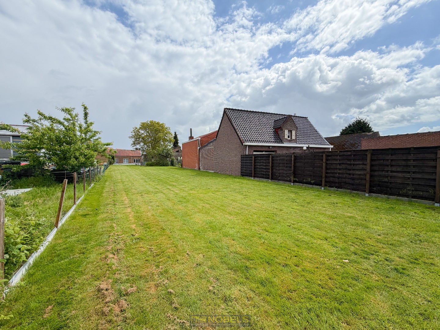 Te koop, Te renoveren halfopen bebouwing met ruime tuin te Kruisem! - photo 5
