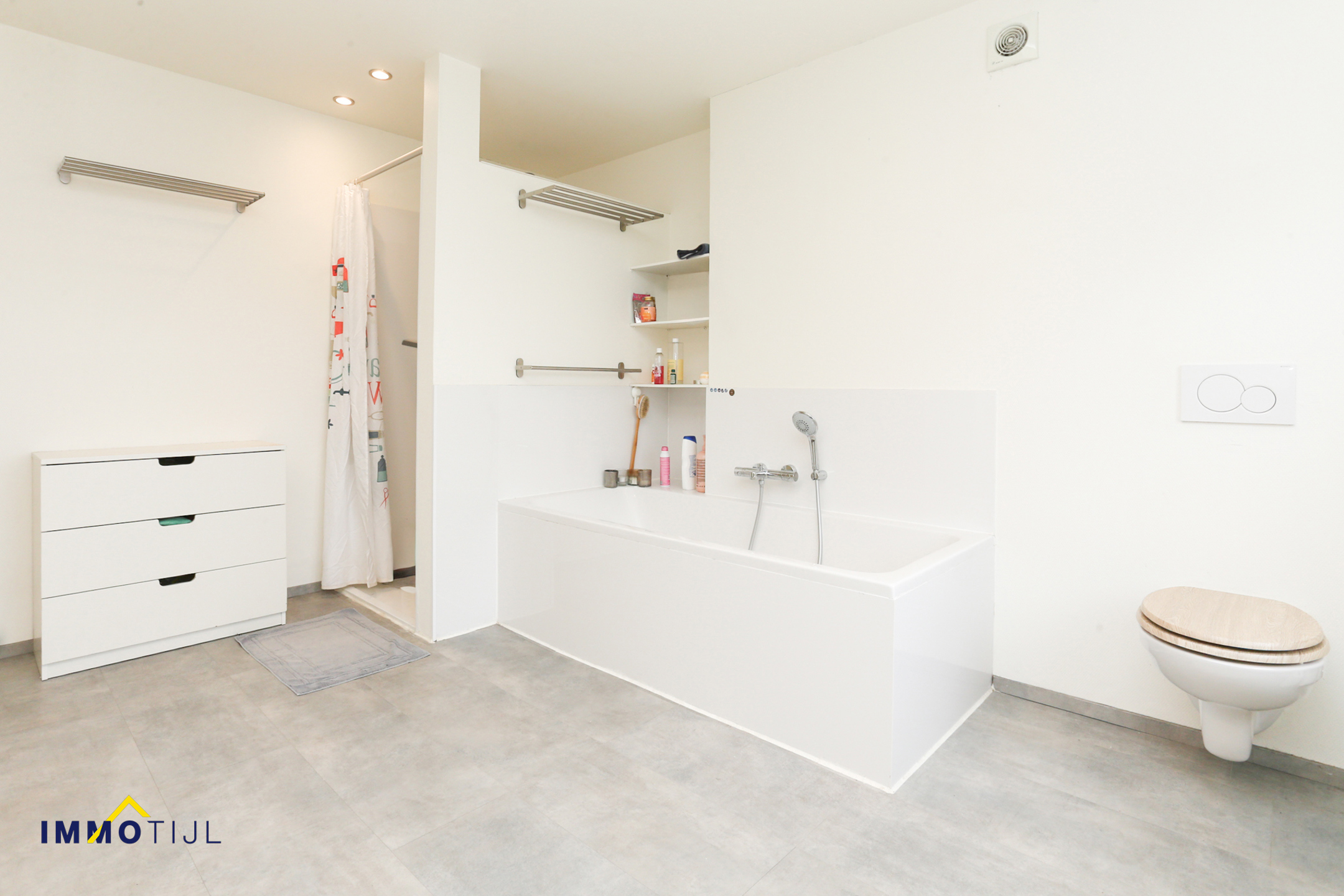 Fraaie woning met 4 slpks op 4a12ca te Lebbeke. - foto 3