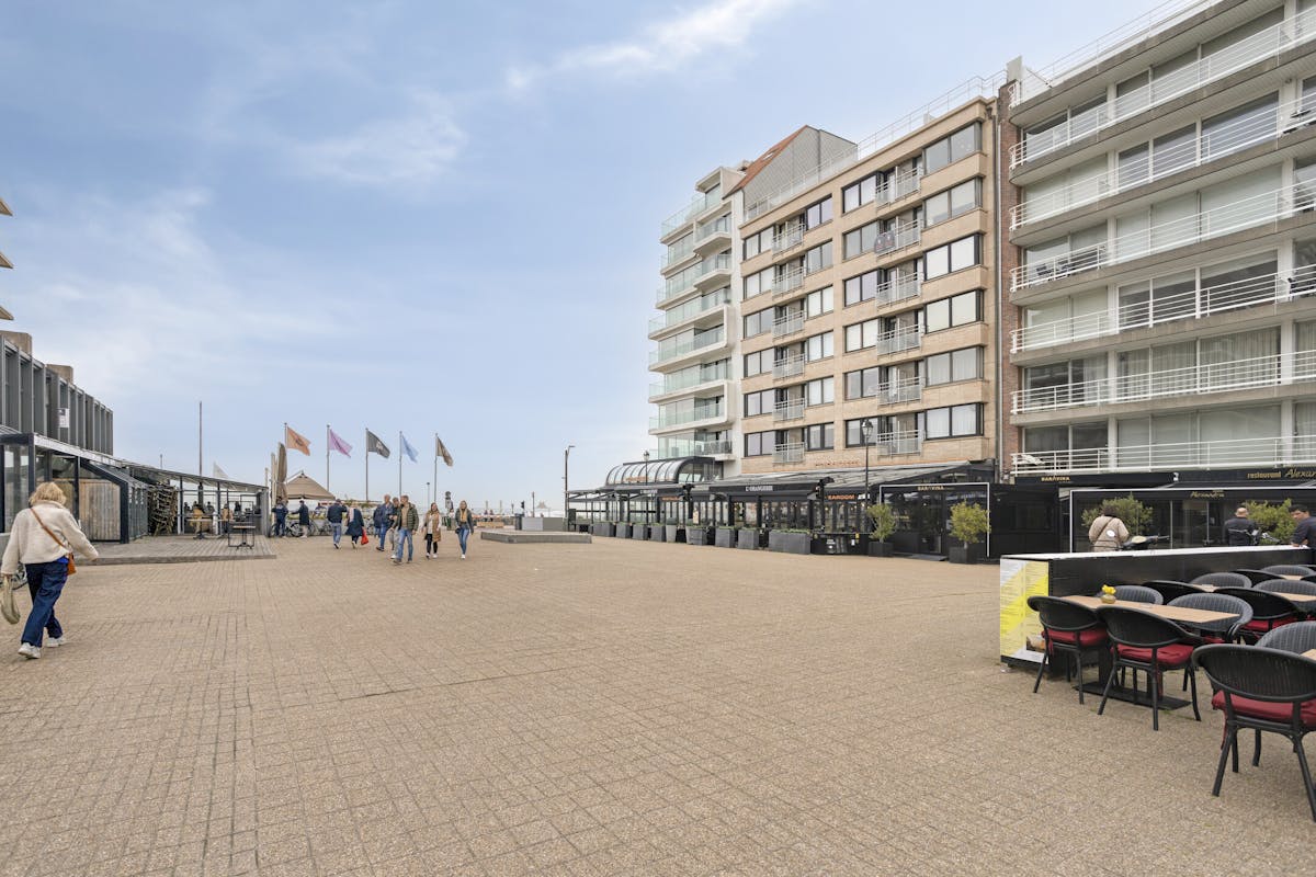 Entreprise hôtelière à louer dans un emplacement privilégié - Van Bunnenplein, Knokke - photo 1