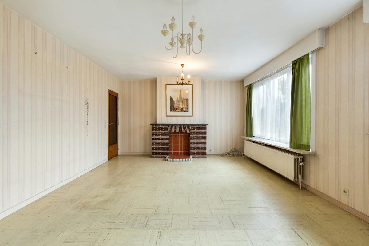 Te renoveren appartement op 4de verdieping te Deurne-zuid! - foto 4