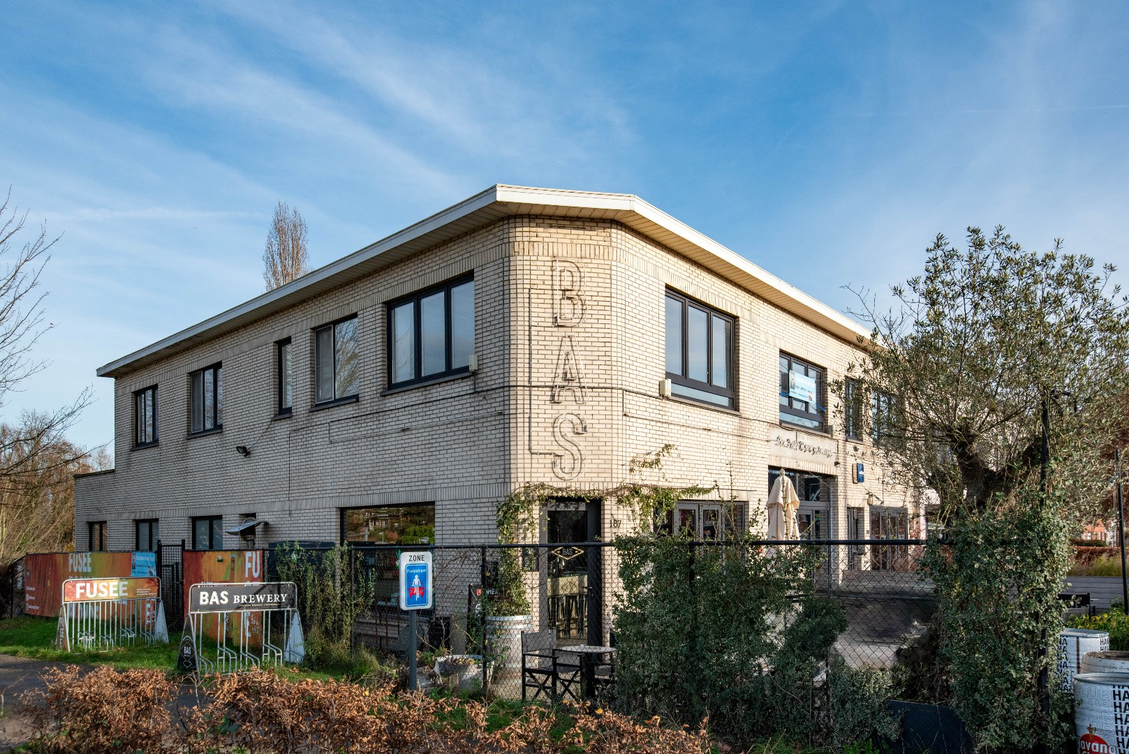 Commercial à louer à Mortsel - photo 4