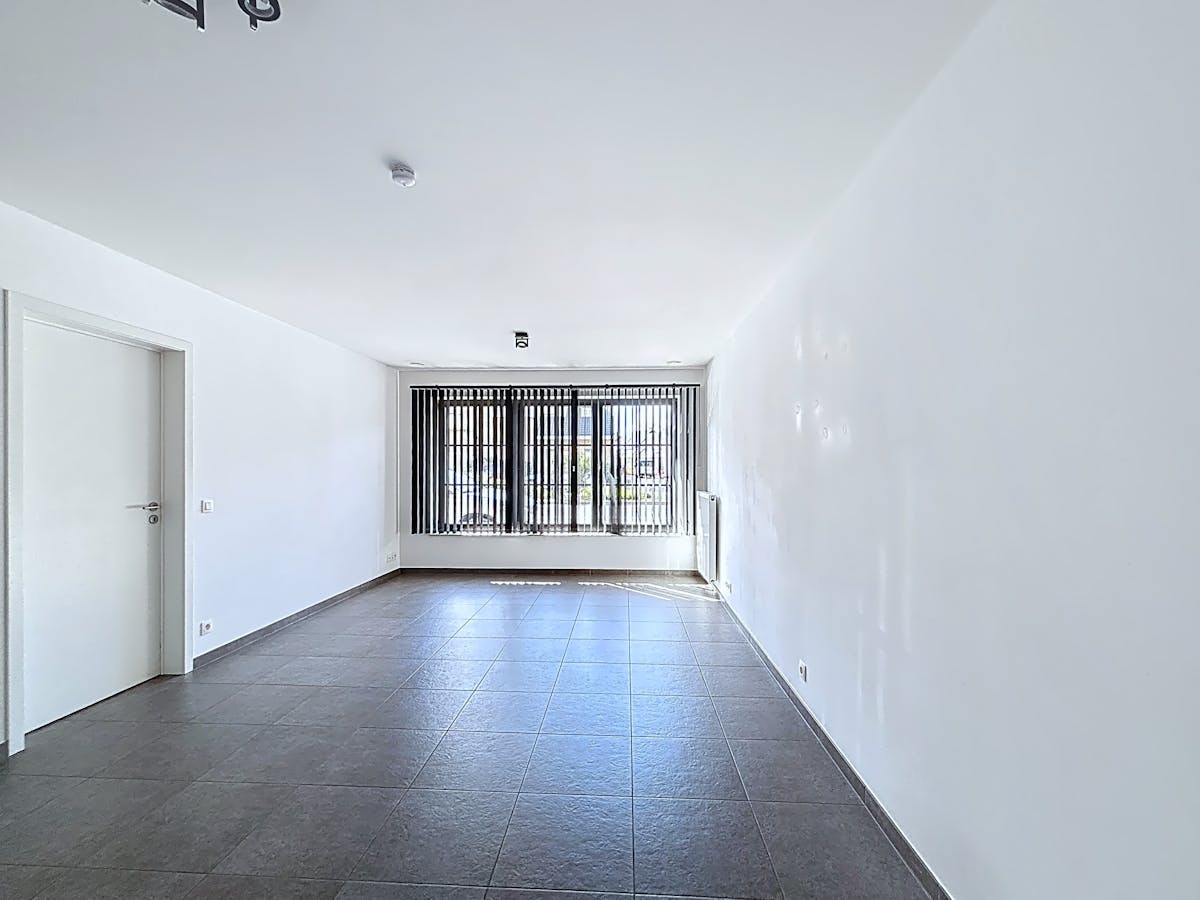 Eeklo Centrum : appartement d'une chambre prêt à emménager avec garage - photo 3