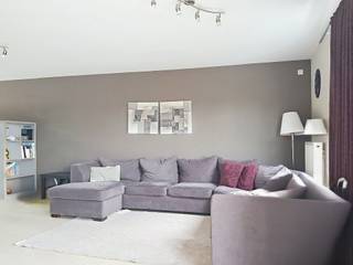 EXCLUSIEF – Ruime duplex van 109 m² met 2 slaapkamers en bureau op topligging in Meise<br /><br />Bent u op zoek naar een ruime woning met een praktische indeling en een uitstekende ligging? Dan is deze verzorgde duplex van 109 m² zeker een bezoek waard!<br /><br />Gelegen op wandelafstand van het centrum van Meise geniet u hier van alle dagelijkse voorzieningen binnen handbereik: winkels, scholen, openbaar vervoer en belangrijke invalswegen.<br /><br />De duplex is gelegen in een klein gebuw en biedt een aangename en lichtrijke leefruimte, een functionele keuken, twee volwaardige slaapkamers en een extra bureauruimte die perfect kan dienen als thuiswerkplek, dressing of kinderkamer.<br /><br />Dankzij de doordachte indeling en de royale bewoonbare oppervlakte biedt deze woning alle comfort voor koppels, jonge gezinnen of alleenstaanden die op zoek zijn naar extra ruimte.<br /><br />Troeven van deze duplex:<br />✔ Bewoonbare oppervlakte van 109 m²<br />✔ Twee volwaardige slaapkamers<br />✔ Een badkamer en een douchekamer<br />✔ Extra bureau, ideaal voor thuiswerk of als dressing/kinderkamer<br />✔ Centrale ligging op wandelafstand van het centrum van Meise<br />✔ Dicht bij winkels, scholen, openbaar vervoer en belangrijke invalswegen<br />✔ Mogelijkheid om een garagebox bij te kopen (+ 25.000 €)<br />✔ Ideaal voor eigen bewoning of als investering<br /><br />Een comfortabele duplex met tal van mogelijkheden op een uitstekende locatie. Ontdek dit pand tijdens een bezoek!<br /><br />Info en bezoeken: 📞 02/262.45.78 - 📧 meise@weinvest.be