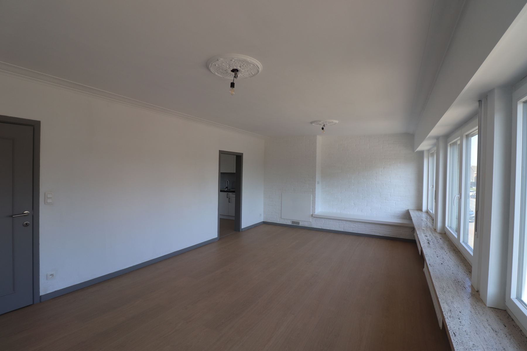 Appartement boven handelspand in het centrum van Merksplas.  - foto 3