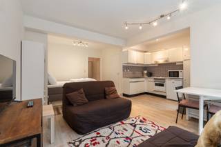 Te koop: gerenoveerd appartement in de Steekspelstraat, Koksijde, op 10 meter van de Zeedijk!Dit instapklare appartement ligt in het centrum van...