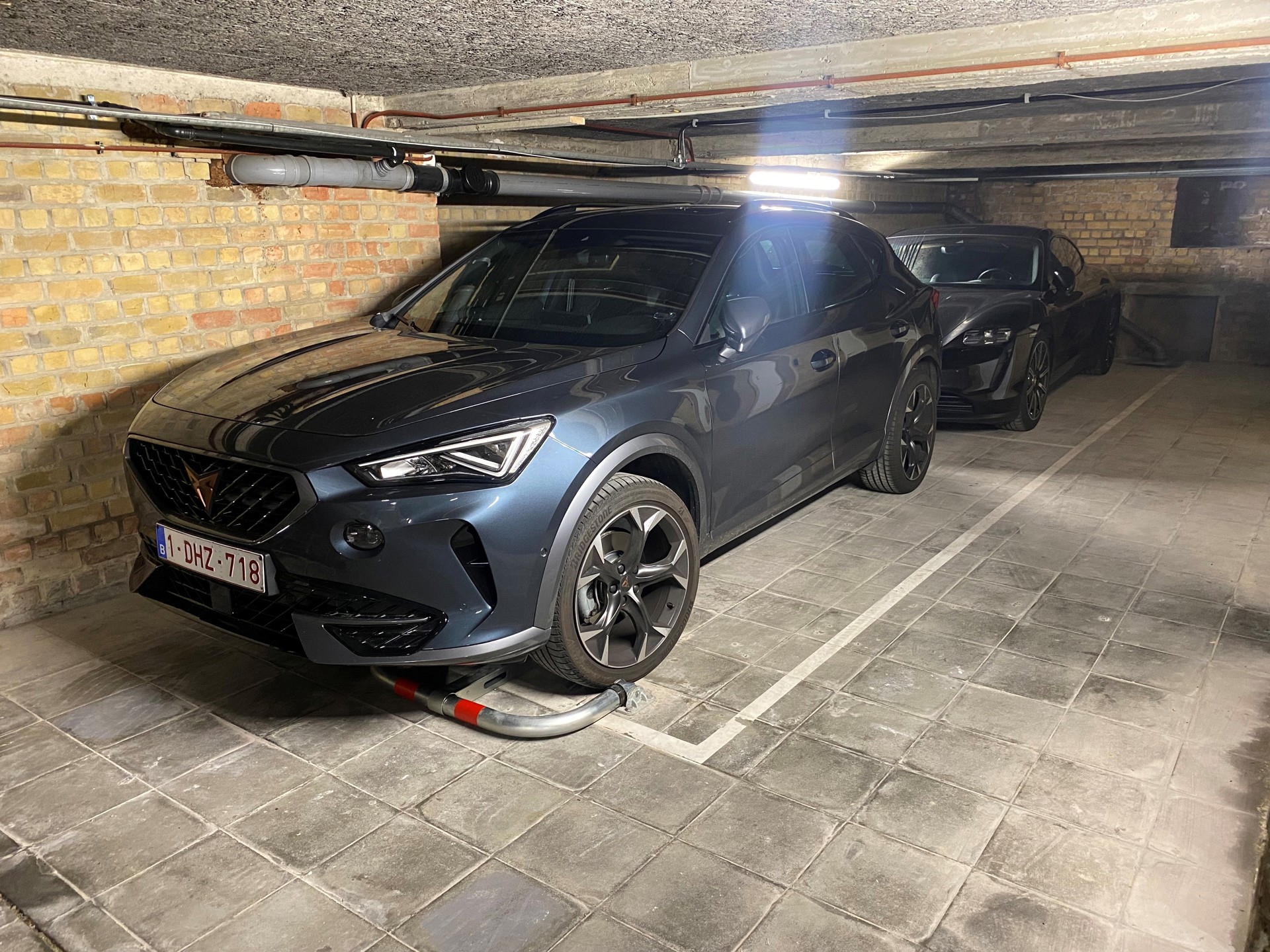 Garage for sale in Knokke-Heist - photo 1