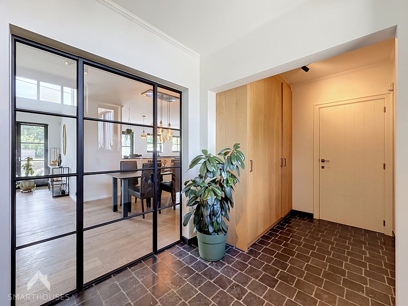 Villa met 3 slpks en praktijkruimte met aparte ingang - foto 3