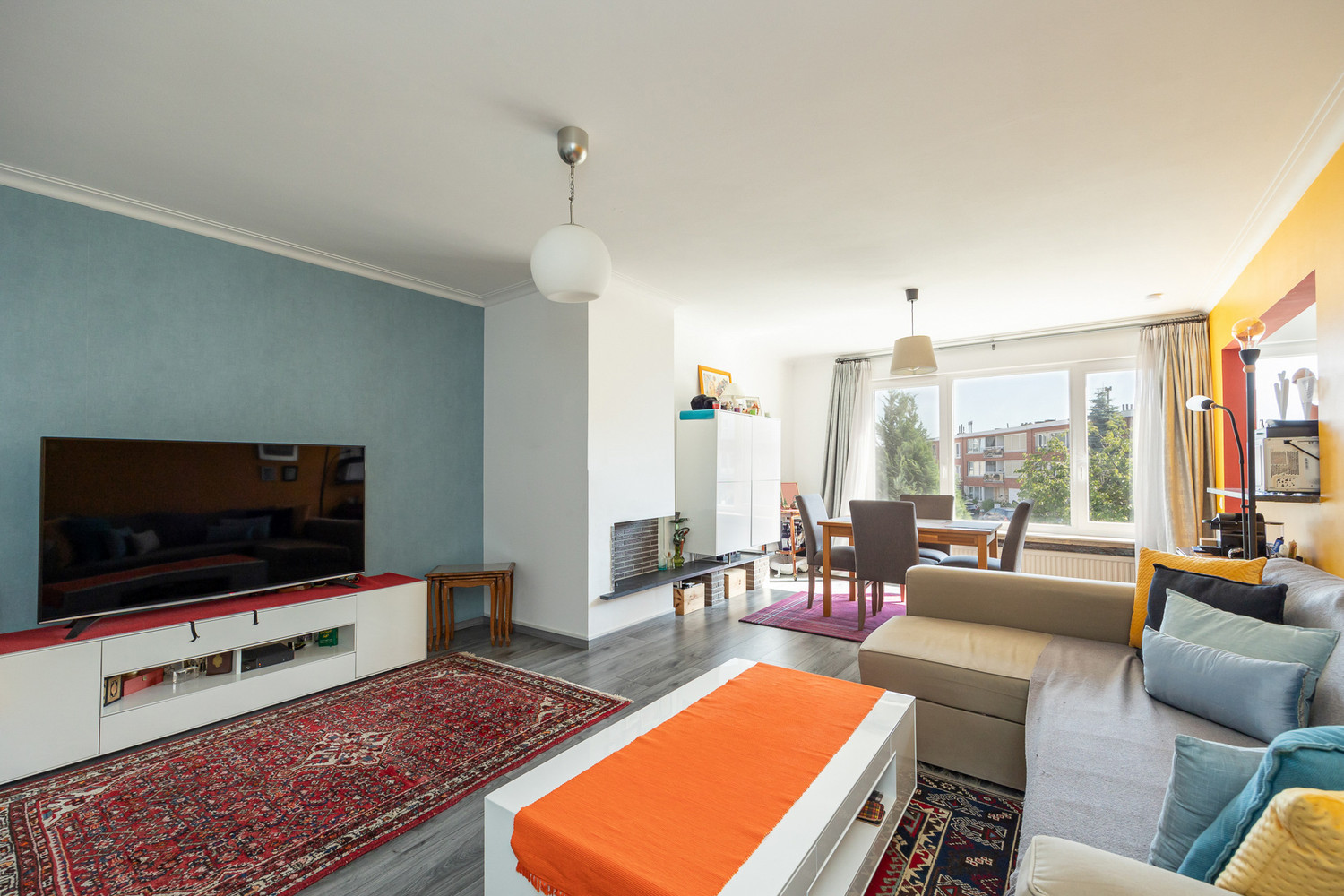 Matched: voor meer info kevin@wellimmo.net! Energiezuinig (EPC B) en instapklaar 2 slk-appartement in een kleinschalig hoekgebouw te Deurne-Zuid, met privatieve garagebox + de staanplaats ervoor - photo 3