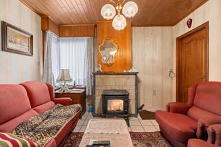 LiggingDe woning is gelegen in de Groenendijkstraat, een aangename omgeving waar rust en natuur centraal staan. Het uitgestrekte perceel biedt...