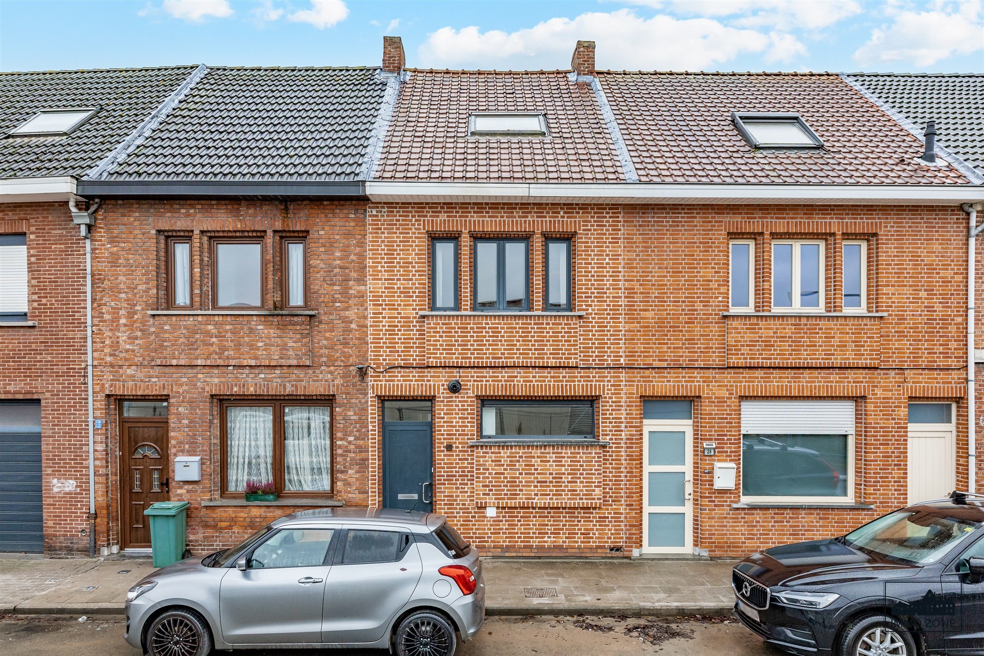 Op te frissen woning met tuin en ruime zolder - foto 1