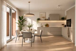 BEZOEK DE NIEUWE MODELWONING EN INGERICHTE APPARTEMENTEN – 6% btw mogelijk<br /><br />We nodigen je uit om wonen op zijn best te ervaren. Ontdek de nieuwe ruime modelwoningen (4 slpk) en verschillende ingerichte appartementen, midden in het autovrije binnengebied. Ook de tuin, een rustige oase in de stad, wordt momenteel volop aangelegd. Ruimte, rust, licht en comfort staan deze keer centraal, precies zoals wonen in Hof Berlamuze bedoeld is.<br /><br />Dit project geniet van het verlaagde btw-tarief van 6% btw voor sloop en heropbouw, onder voorwaarden. NIEUW: niet alleen wie een Hof Berlamuze appartement of woning koopt voor eigen bewoning, maar ook investeerders (particulier of vennootschap) kunnen nu van dit gunsttarief genieten. (www.hofberlamuze.be/6btw)<br /><br />De werken zitten in een vergevorderde fase en de modelappartementen zijn klaar voor uw bezoek. Kom zelf de hoogwaardige afwerking en het wooncomfort ontdekken in deze inspirerende, nieuwe woonomgeving.<br /><br />Hof Berlamuze telt zeven stijlvolle laagbouw woongebouwen, harmonieus ingepast rond een centraal binnenhof met veel groen en rust. Het aanbod is divers: van comfortabele appartementen met 1 slaapkamer tot ruime gezinswoningen met 4 slaapkamers.<br />Hier woon je vlak bij de muziekschool en middenin het kloppende hart van Lier – waar cultuur, natuur en water samenkomen.<br /><br />Hof Berlamuze: hier zit muziek in jouw toekomst!<br /><br />Info:<br />www.hofberlamuze.be<br />Een persoonlijke afspraak?<br />www.hofberlamuze.be/maak-afspraak/ - wonen@fidesinvest.be - t 03 232 54 00<br /><br />Dit lichtrijke appartement beschikt over één slaapkamer en een aangename woonkamer met grote raampartijen die uitgeven op het terras, waardoor u de hele dag kan genieten van een overvloed aan natuurlijk licht. De aparte keuken met eethoek vormt een gezellige ruimte, ideaal voor dagelijks comfort en ontspanning.<br />De badkamer is ensuite verbonden met de slaapkamer en uitgerust met een moderne inloopdouche en een stijlvol lavabomeubel. Verder beschikt het appartement over een praktische berging en een apart toilet.<br />Het zonnig terras biedt de perfecte plek om te genieten.<br /><br />Info? www.hofberlamuze.be. Een afspraak? www.hofberlamuze.be/maak-afspraak/ - wonen@fidesinvest.be - t 03 232 54 00.