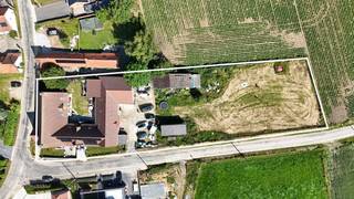 Saint-Sauveur – Vous êtes à la recherche d'une propriété rurale avec un potentiel infini ? Cette opportunité est peut-être pour vous !  Les...