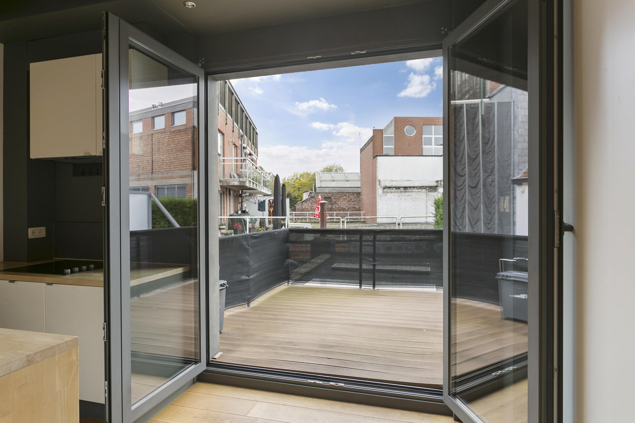 Gerenoveerd handelspand met duplex-appartement. - foto 5