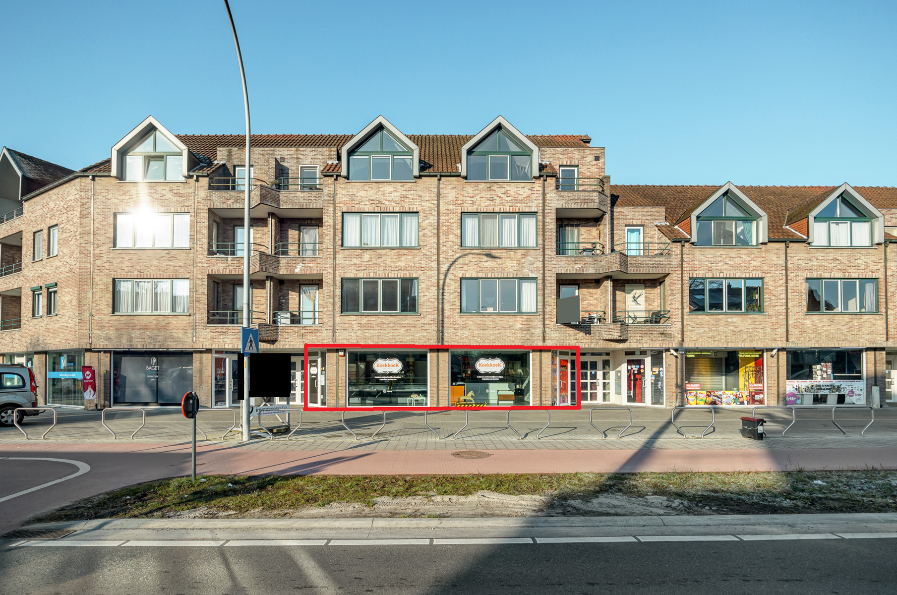 Commercial for sale in Mol - photo 1