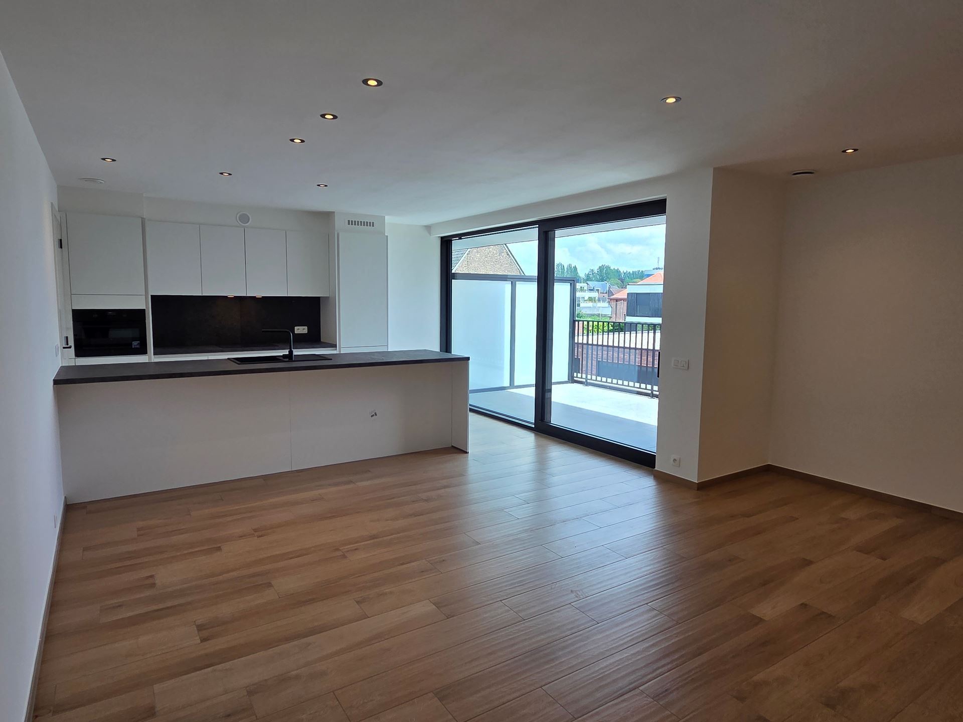 Nieuwbouwappartement met 2 slaapkamers en garage - foto 2