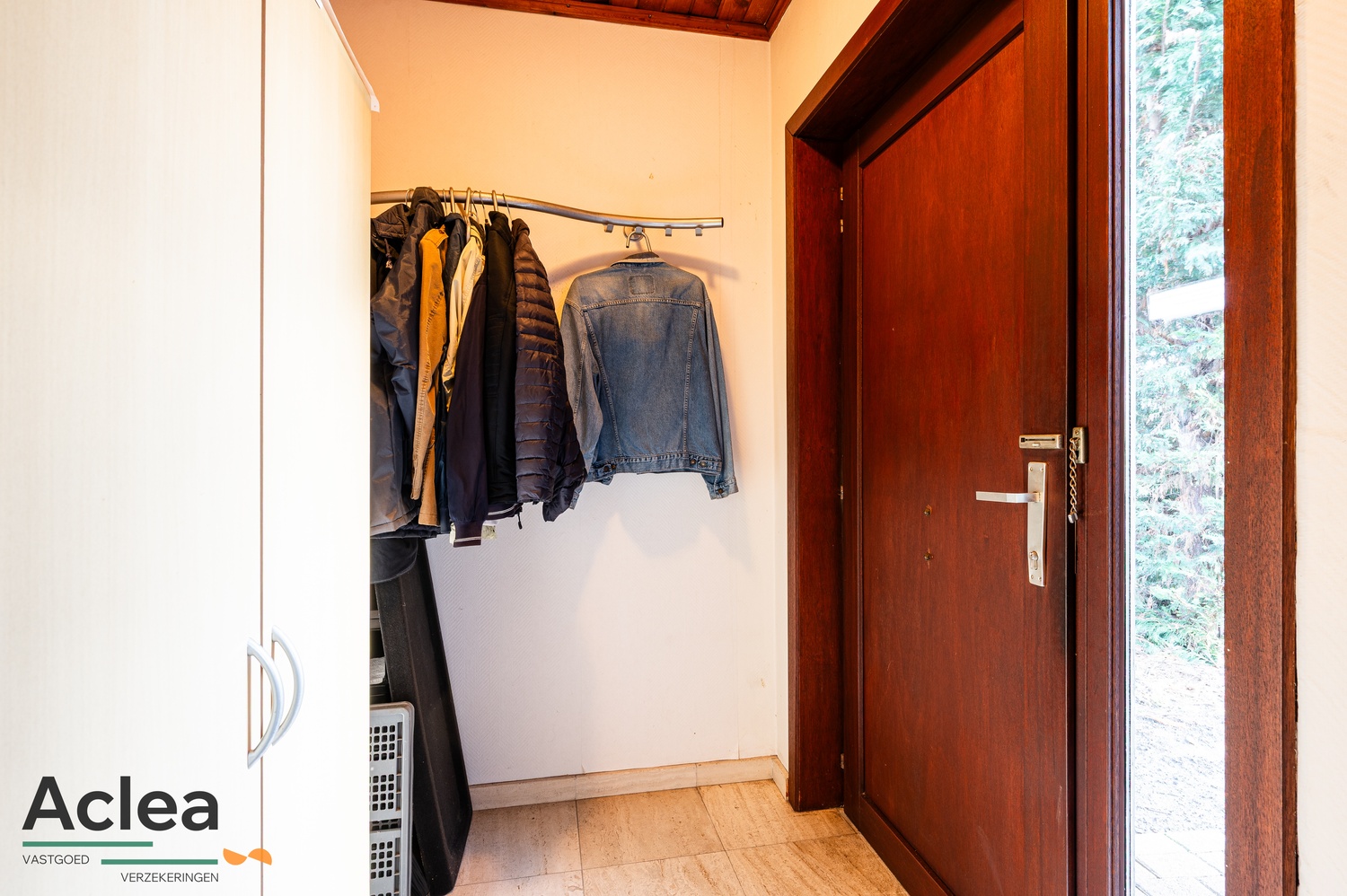 Vrijstaande woning op een goed gelegen, ruim perceel - foto 4