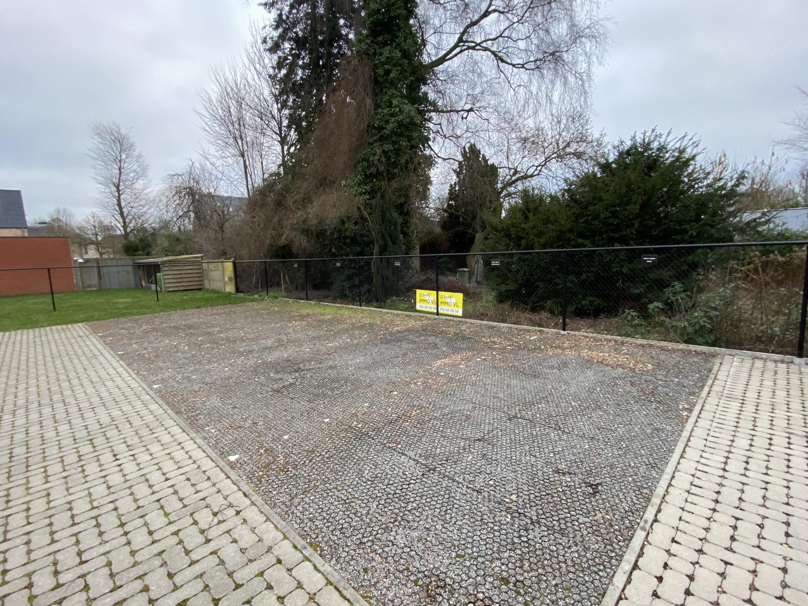 3 autostaanplaatsen te Geel! - foto 2