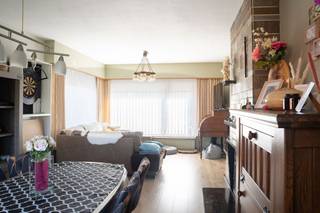 <strong>Gelijkvloerse woning te Mol-Millegem 🏡</strong><br /><br />In <strong>Mol-Millegem</strong> vinden we deze gelijkvloerse woning met een degelijke constructie. Woning met een ingesloten tuin.<br />Ideale gezinswoning voor een "doe het zelver". Als koper kan u zelf deze woning renoveren conform de nieuwe normen.<br />Rustig wonen.<br /><br /><strong>Indeling</strong><br />- Lichtrijke leefruimte met directe aansluiting op de keuken<br />- Centrale gang met toegang tot 3 slaapkamers, badkamer, apart toilet en berging<br />- Zolder en kelder voor extra opslagruimte<br />- Overdekt terras met doorgang naar de tuin<br />- Garage en buitenberging aanwezig<br /><br /><strong>Troeven</strong><br />✔ Rustige, groene ligging<br />✔ Volledig naar eigen smaak te renoveren<br />✔ Momenteel verhuurd – ideaal voor investeerders die meteen huurinkomsten wensen<br />✔ Ruime tuin met praktische bijgebouwen<br /><br />Deze woning is perfect voor handige kopers, investeerders of gezinnen die op zoek zijn naar een project met karakter en toekomstpotentieel in een aangename woonomgeving.<br /><br /><strong>Interesse? </strong>Ontdek zelf de mogelijkheden en plan vandaag nog uw bezoek! 📞🏡