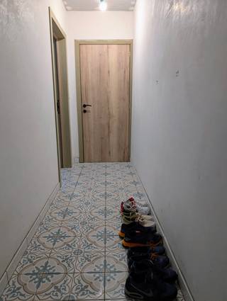 LAYOUT & FEATURESUpon entering the property, you are welcomed by a spacious entrance hall.The living area is the true highlight of the home:A very...