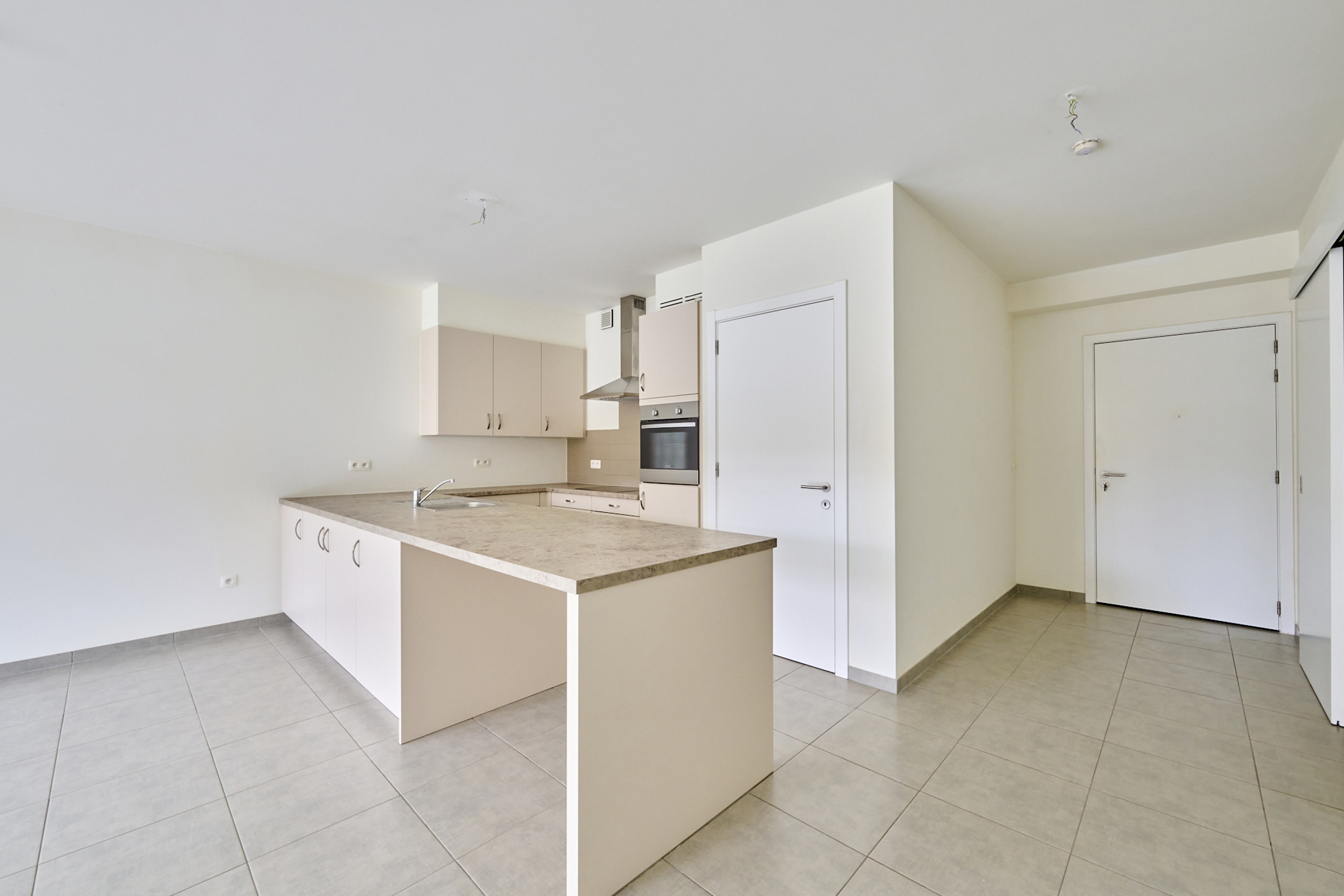 Gelijkvloers appartement met 2 slaapkamers en ruim terras. - foto 3