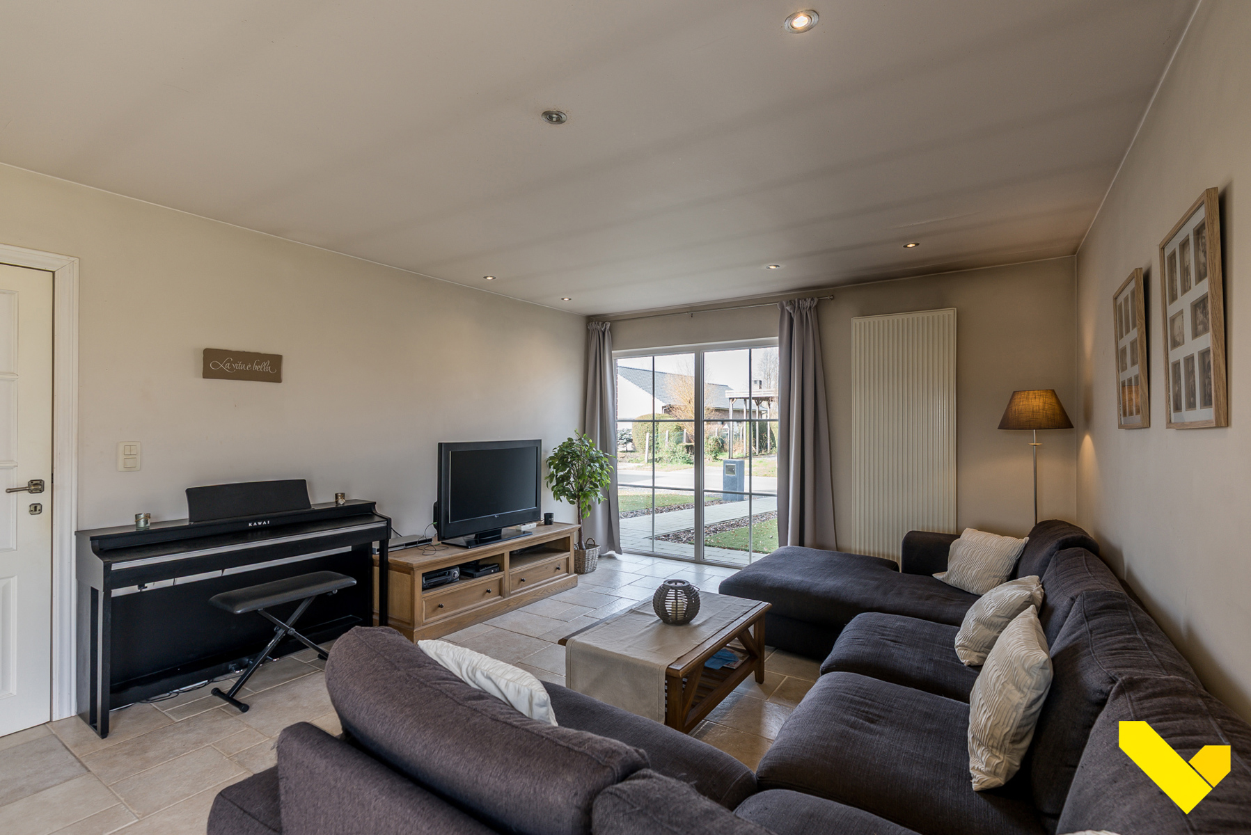 Gelijkvloerse woning met extra verdieping en ruime tuin. - foto 3