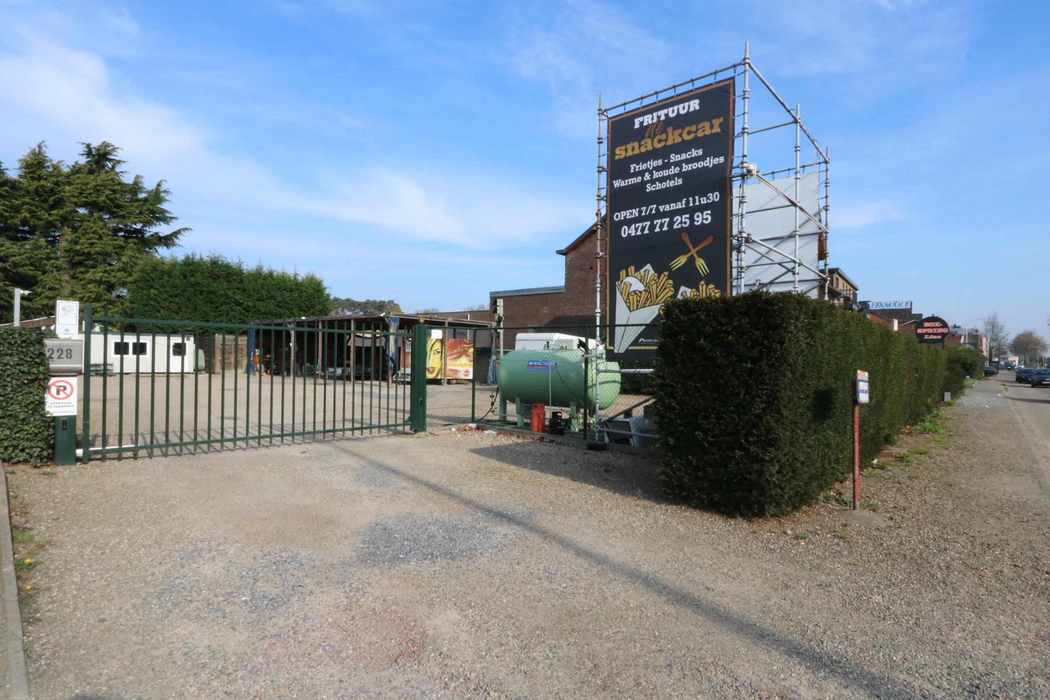 Te huur: Ruim terrein van 10a59ca op een toplocatie in Maasmechelen - foto 4