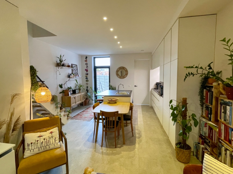 Charmante woning met 2 slaapkamers en tuin - photo 4