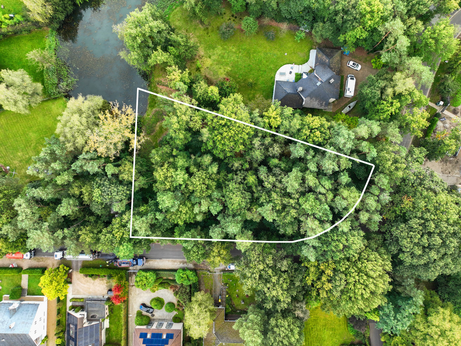 Exclusieve villagrond met zicht op het meer van Keerbergen - foto 5