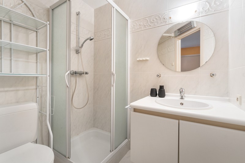 MODERN ZONGERICHT  1 SLAAPKAMERAPPARTEMENT  OP WANDELAFSTAND VAN HET STRAND - foto 5