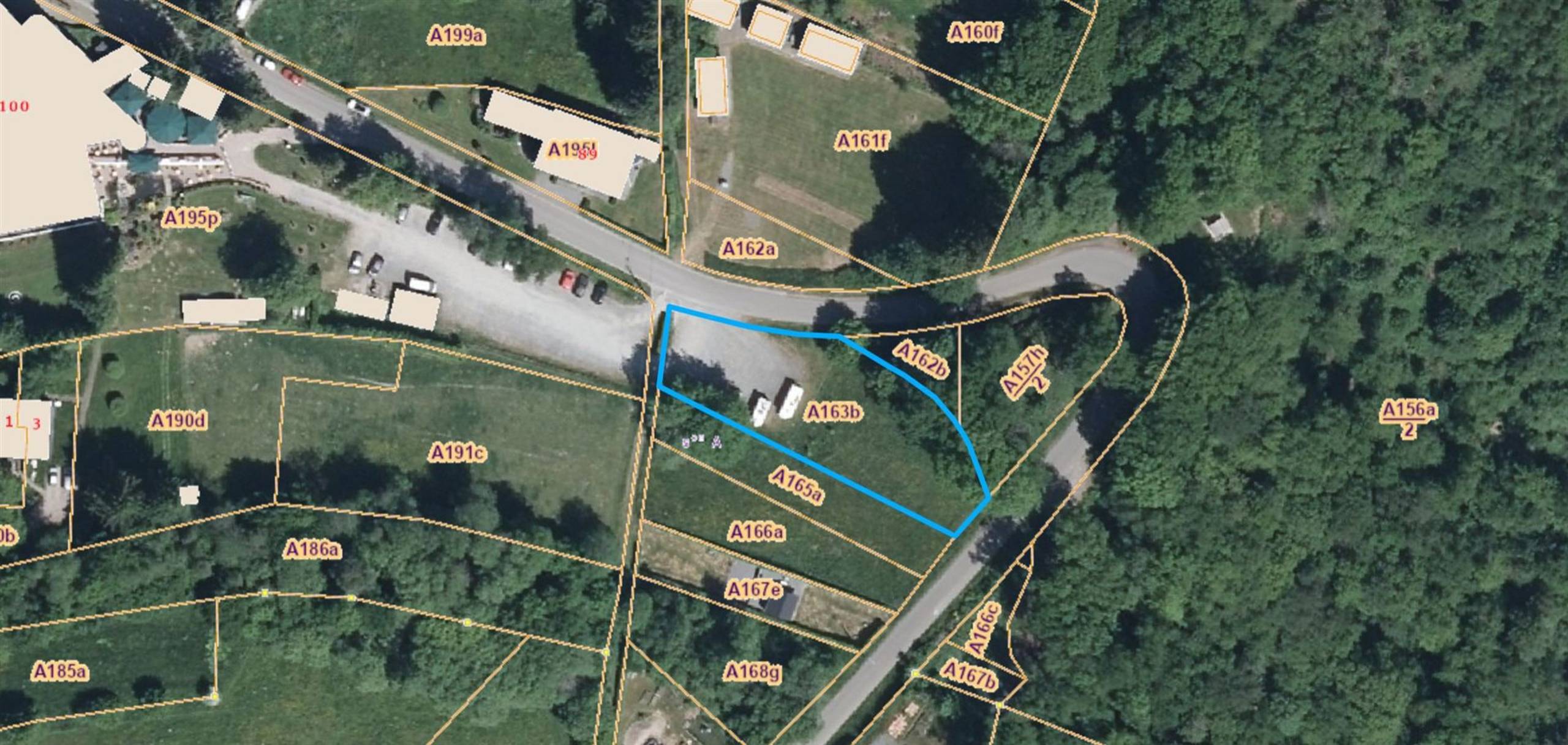 Unieke BOUWGROND van 1305 m² à Vresse-sur-Semois - foto 1