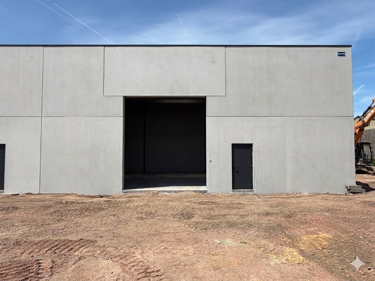 Commercial for rent in Wingene