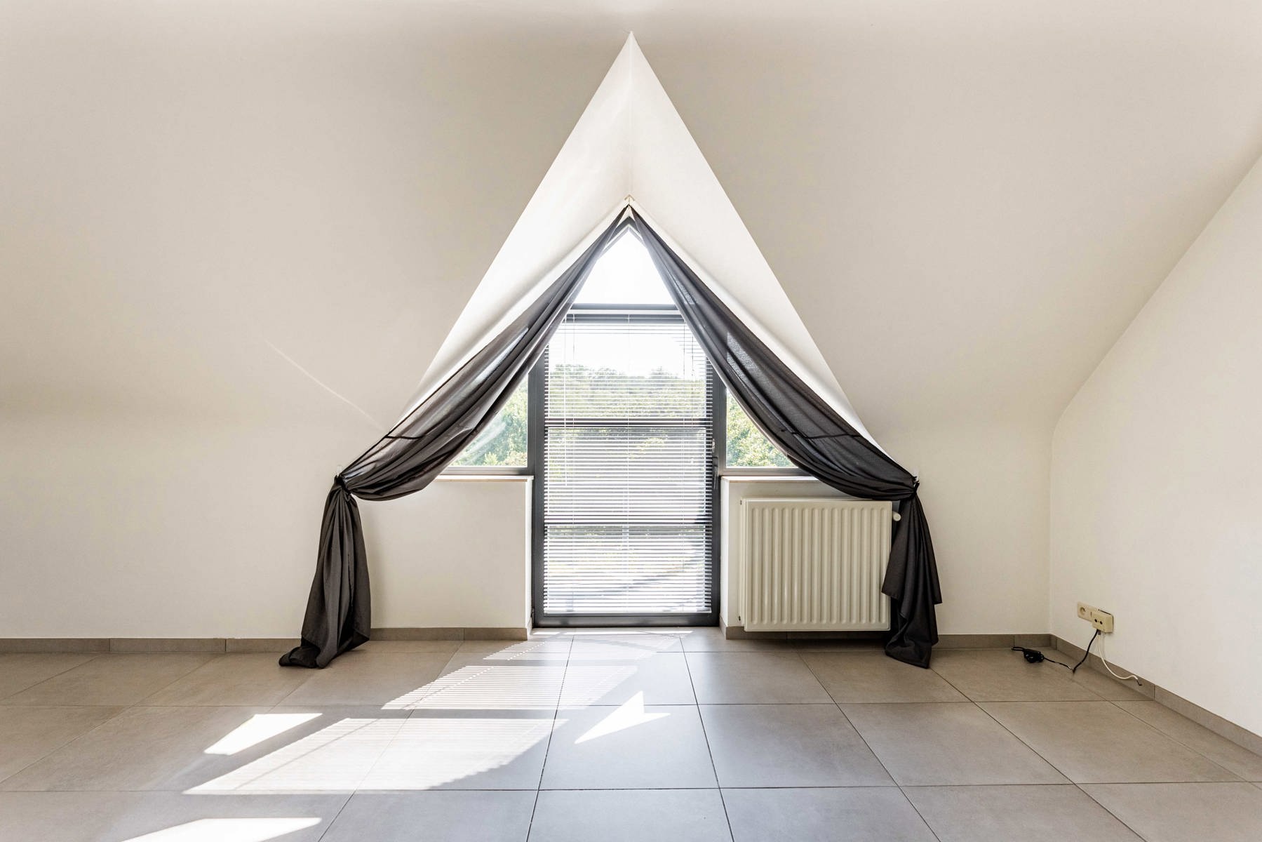 Ruim dakappartement met garage in het rustige Schendelbeke - foto 4
