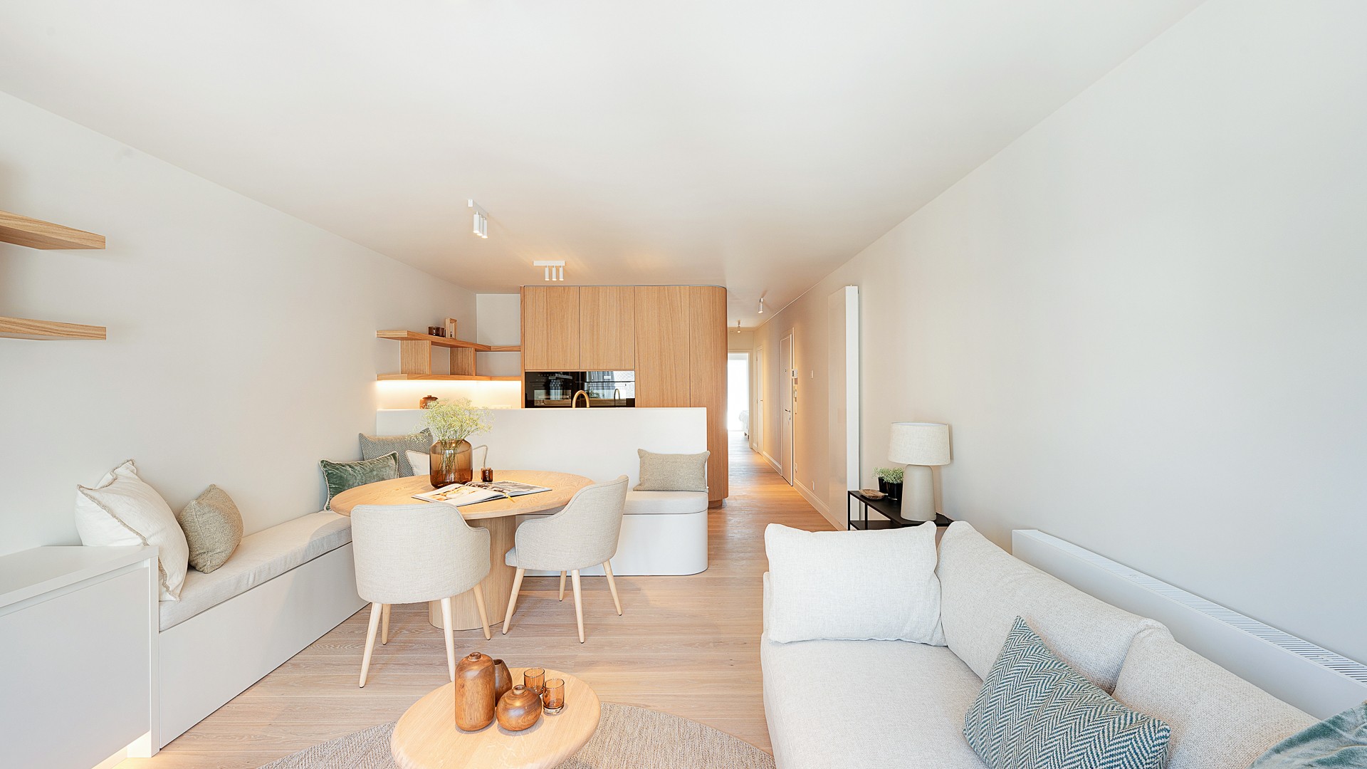 Luxueus afgewerkt appartement ideaal gelegen tussen Lichttoren- en Driehoeksplein - foto 3