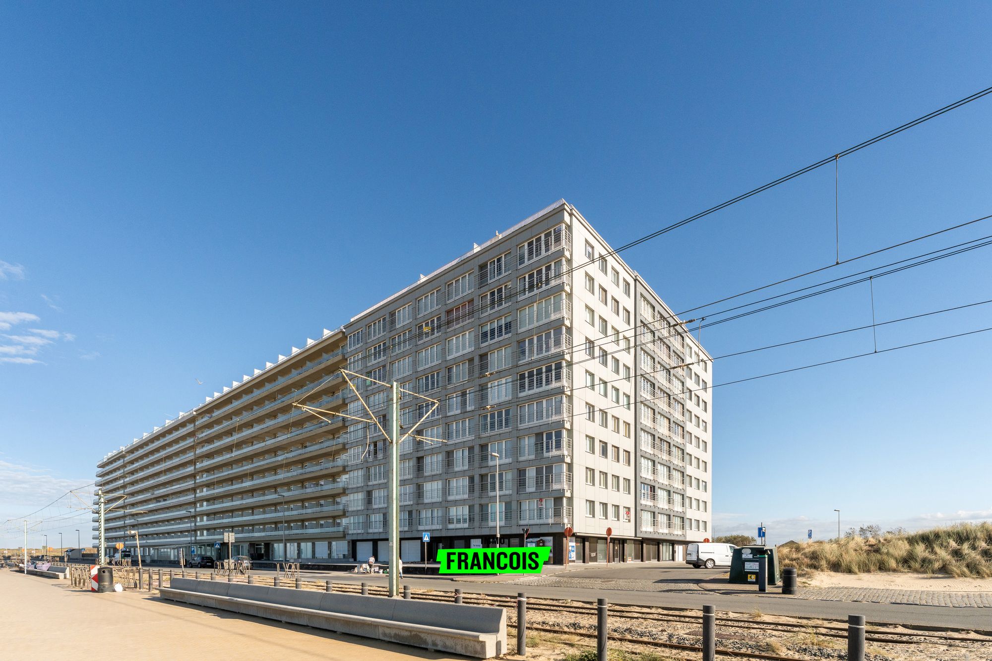 Instapklare studio (EPC A!) met ruime slaaphoek en zongericht terras achterkant Zeedijk Middelkerke - foto 2