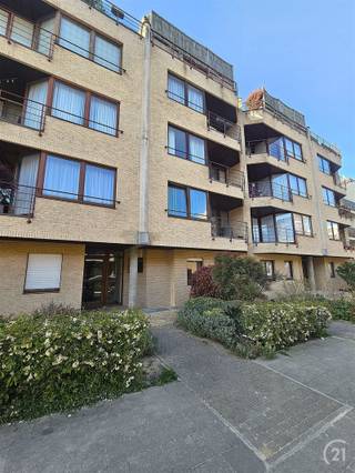 Doe een bod vanaf 279 000 EURMagnifiek gelijkvloers appartement met royaal terras en weids uitzicht gelegen deels in Sint-Agatha-Berchem en deels...