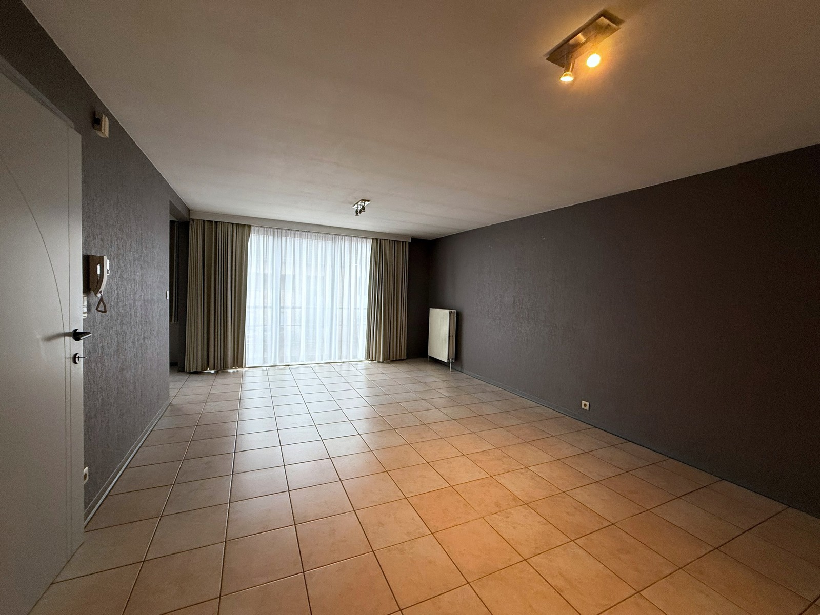 Centraal gelegen appartement met twee slaapkamers.  - foto 4