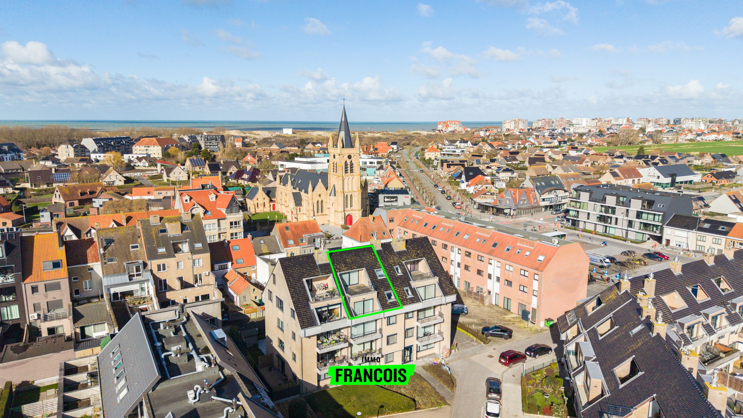 Ruim duplexappartement(EPC B!) met 3 slaapkamers, 2 badkamers en 2 zonnige terrassen in Westende: optie aankoop garage - foto 1