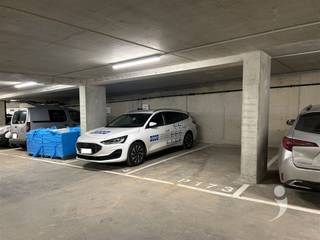 Recent open pitches in the newly built complex Burenberg.Ideally located within walking distance from the center of Leuven, a stone's throw from the...
