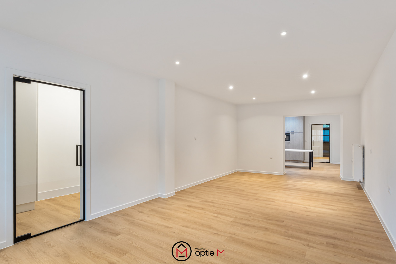 Volledig gerenoveerde woning met 4 slaapkamers en 2 badkamers in Hasselt - foto 5