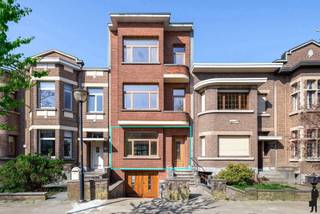 Prachtig gelijkvloersappartement met tuinGelijkvloers appartement van ca. 77m² ontworpen door interieurarchitect Sarah Gomperts in één van de mooiste...
