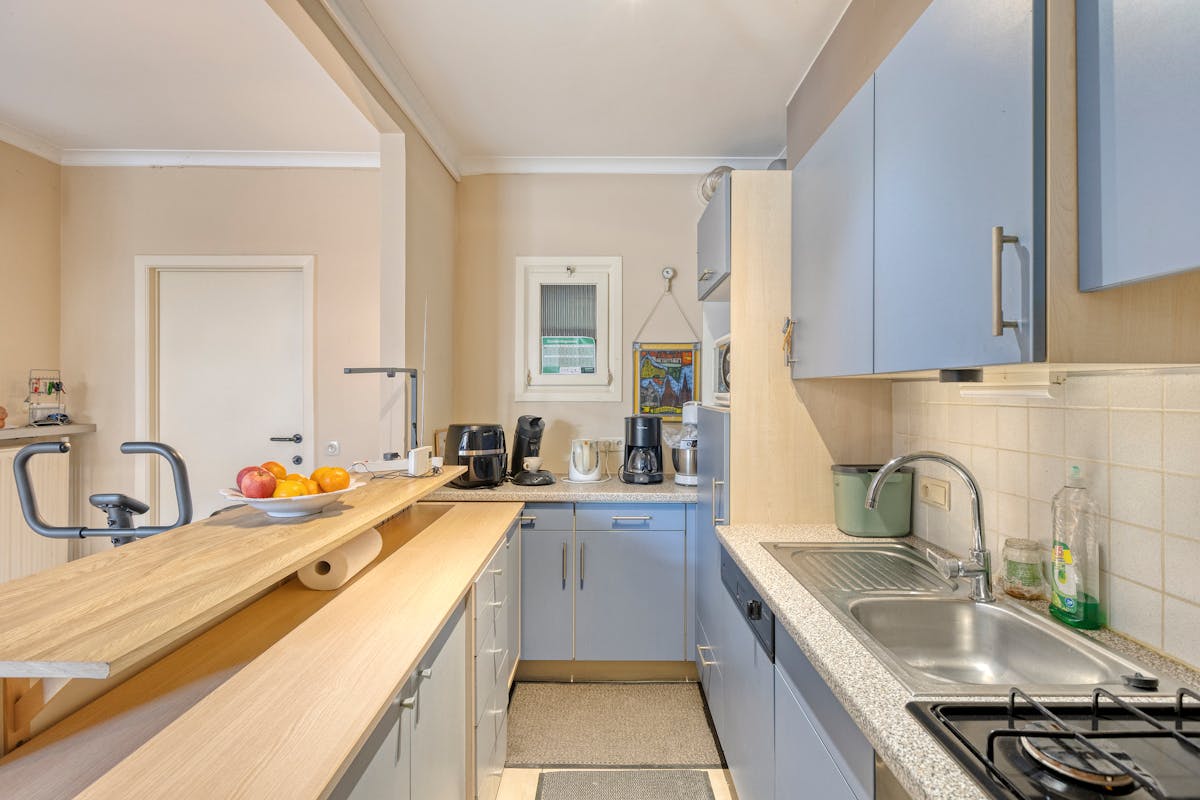 Lichtrijk en ruim appartement met terras te koop in Roeselare - foto 5