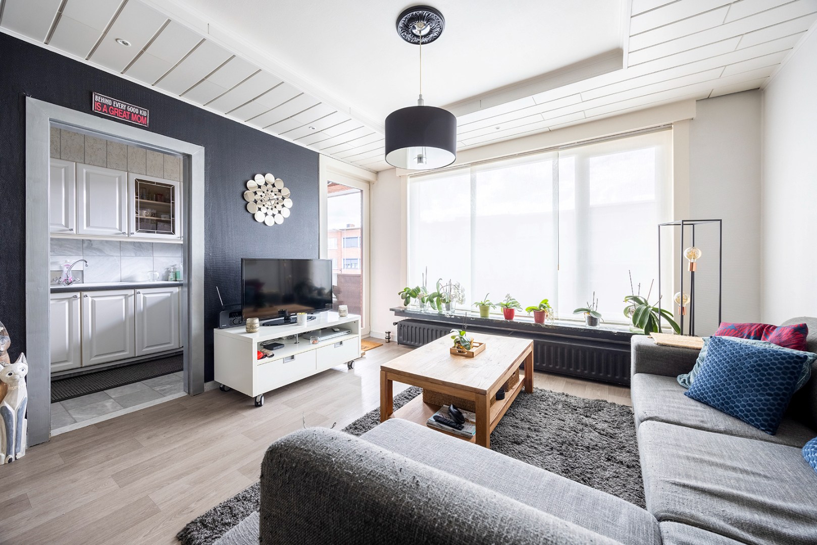 Instapklaar 2-slaapkamer appartement met terras en extra ruime kelder! - foto 5