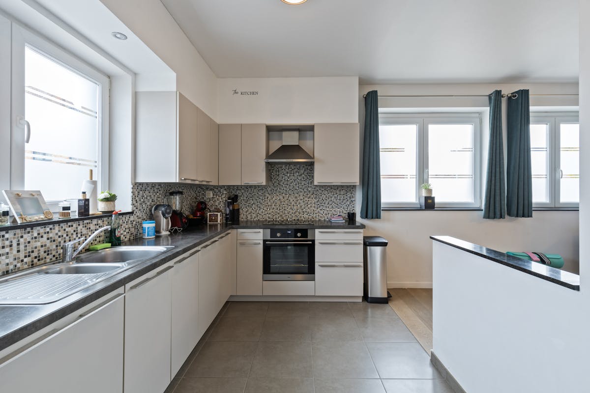 Gelijkvloers recent appartement te koop nabij centrum Wervik - foto 5