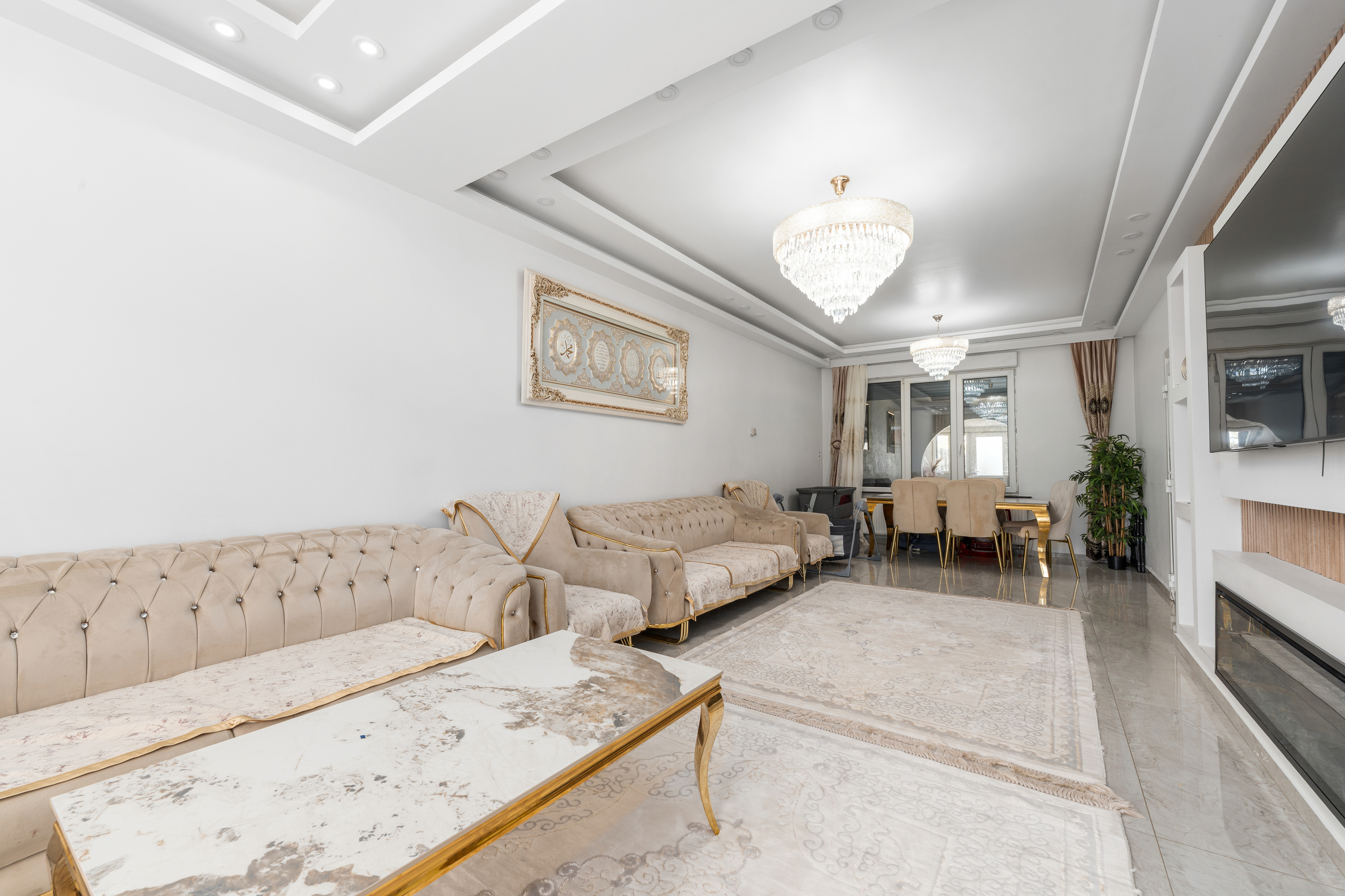 Ruimhartige gezinswoning met 8 slaapkamers in Sint-Niklaas - foto 3