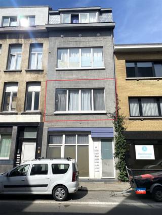 2060 ANTWERPEN | STUDIO GELEGEN OP DE EERSTE VERDIEPING VAN KLEIN GEBOUW ZONDER LIFT | EPC B |Indeling als volgt: leefruimte - open keuken -...