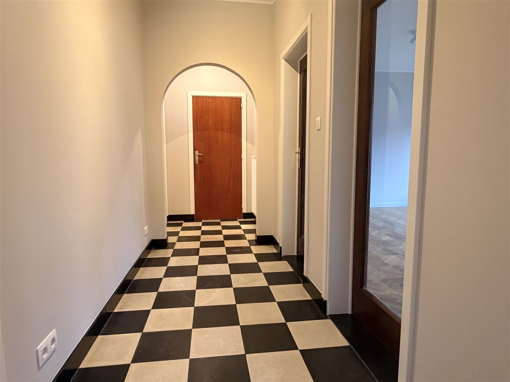 Ruim en lichtrijk appartement te huur - foto 3