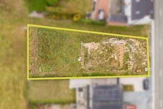 Vous rêvez de construire en toute tranquillité ? Ce terrain à bâtir unique à Biévenne offre un départ fulgurant grâce aux travaux de préparation...