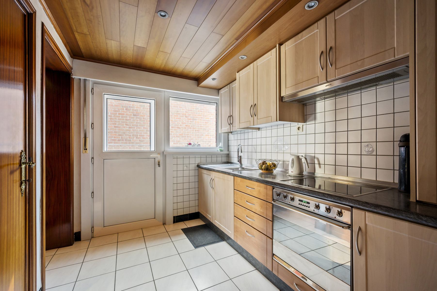 Woning vlakbij centrum met garage, 4 slaapkamers én tuin met landelijk zicht - foto 5
