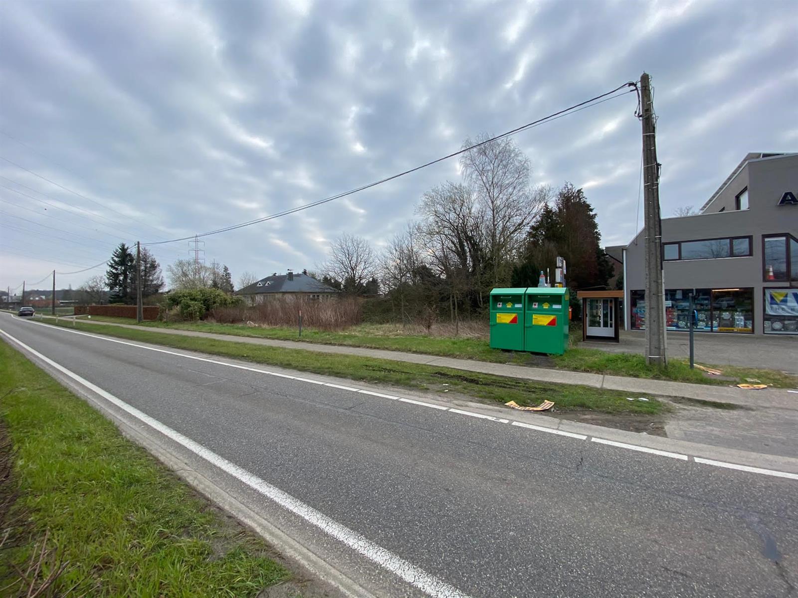 Bouwgr. voor woning met kantoor-, vrij beroep of dienstverl. - foto 4