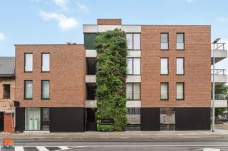 Op een uitstekende locatie in het centrum van Bonheiden bevindt zich dit bemeubeld BEN-appartement met 1 slaapkamer en terras. U bevindt zich...